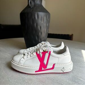 Louis Vuitton White Sneakers with Pink Logo